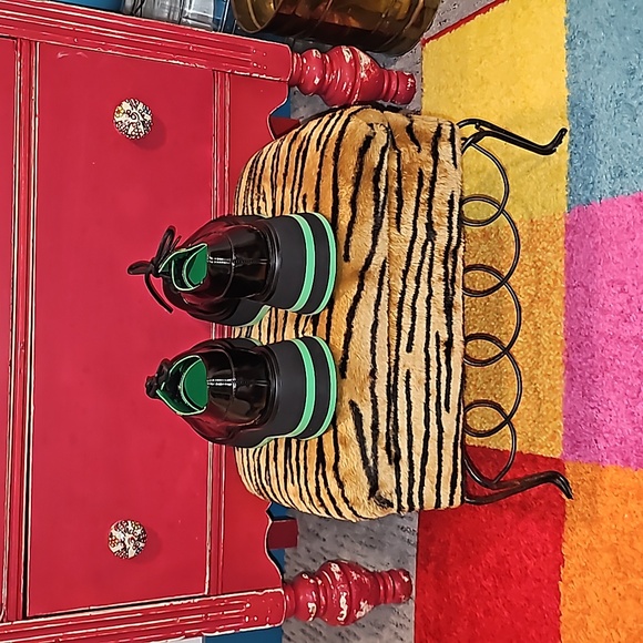 ●●CHARLES & KEITH PLATFORM MENSWEAR SHOES SIZE 39 NWOB●● - Picture 3 of 5